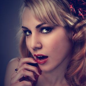 Evelyn Flores